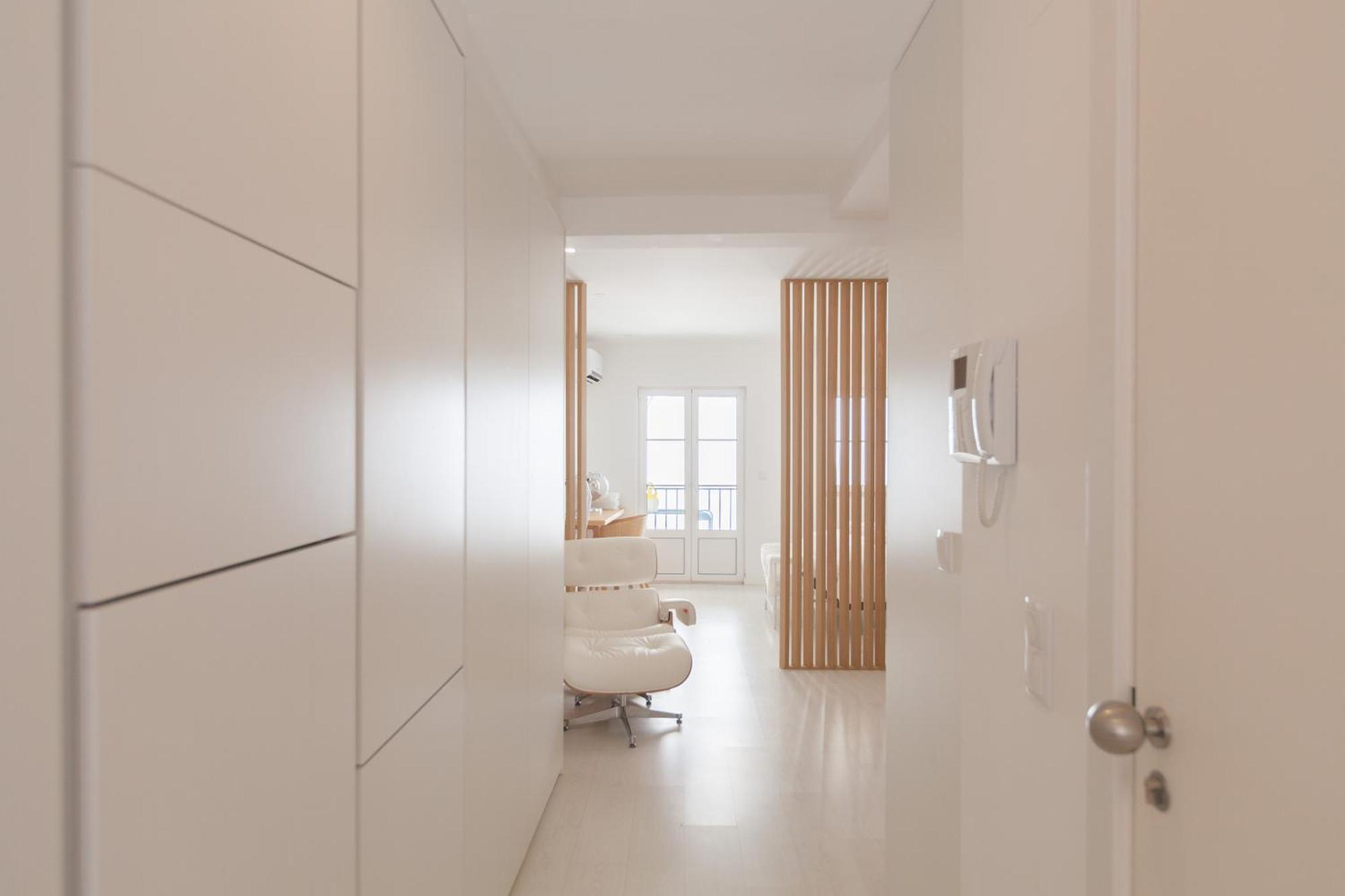 Flh Portas Do Sol White Design Flat